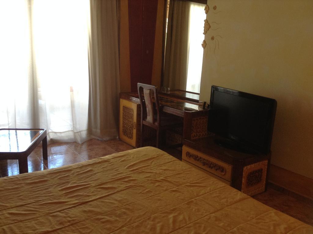 Roman Boutique Hotel Pafos Dış mekan fotoğraf