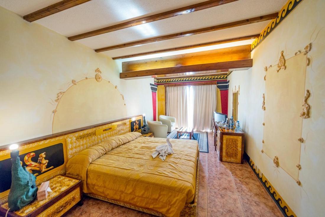 Roman Boutique Hotel Pafos Dış mekan fotoğraf